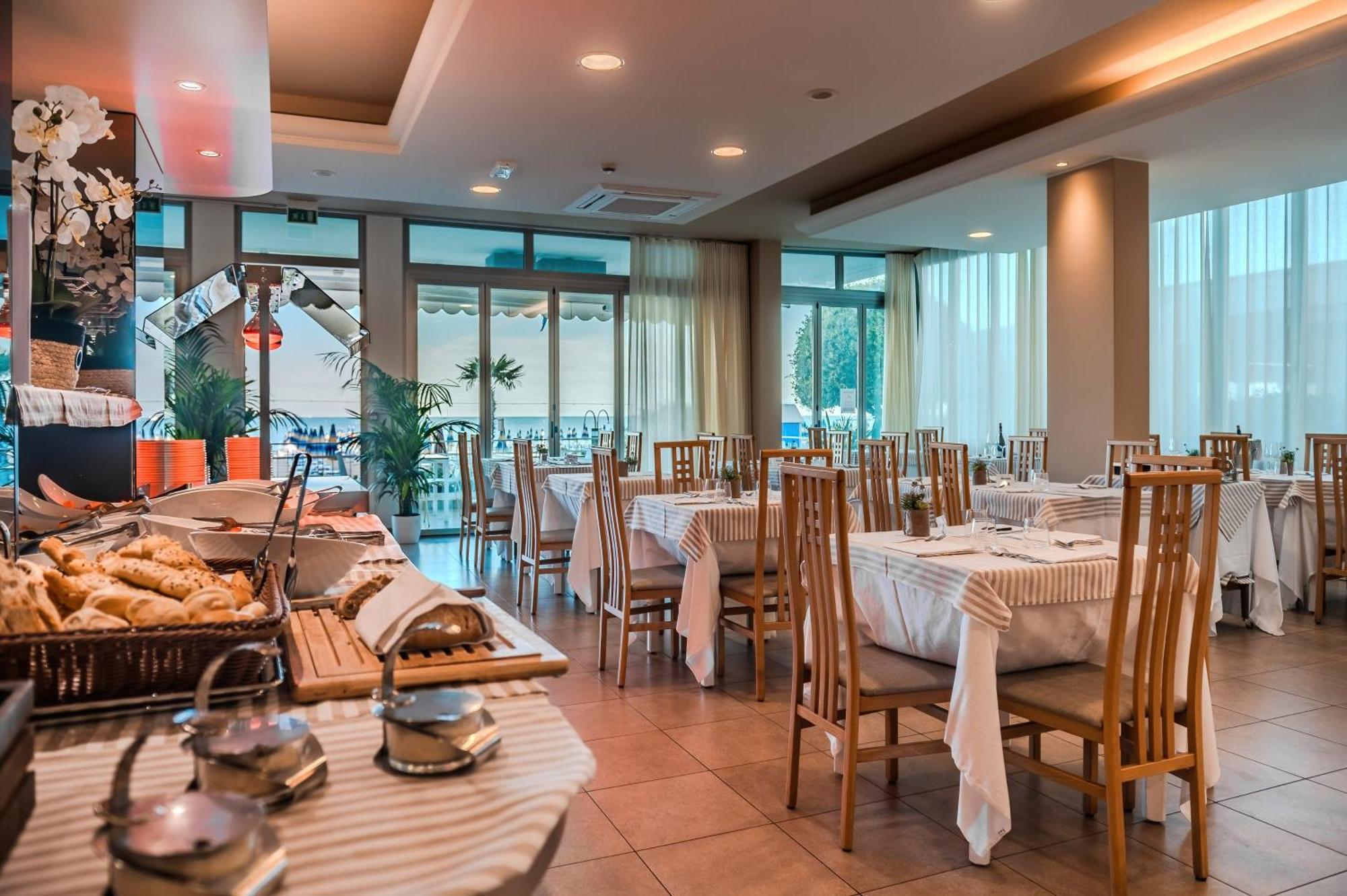 Hotel Orizzonte Lido di Jesolo Dış mekan fotoğraf